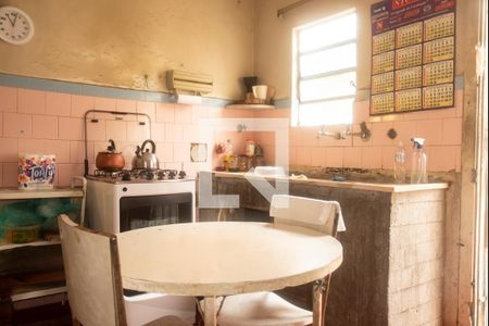 Casa à venda com 150m², 2 quartos e 2 vagasCozinha