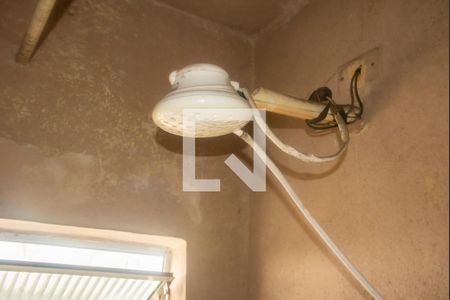 Casa à venda com 150m², 2 quartos e 2 vagasBanheiro da Edícula