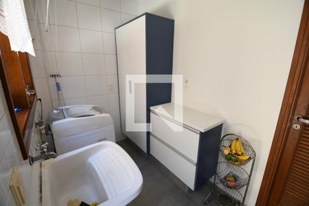 Casa de condomínio à venda com 500m², 3 quartos e 4 vagasÁrea de Serviço