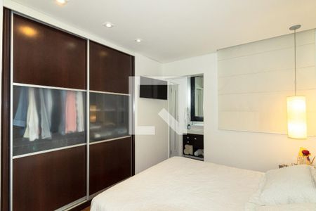 Apartamento à venda com 110m², 2 quartos e 2 vagasSuíte 1