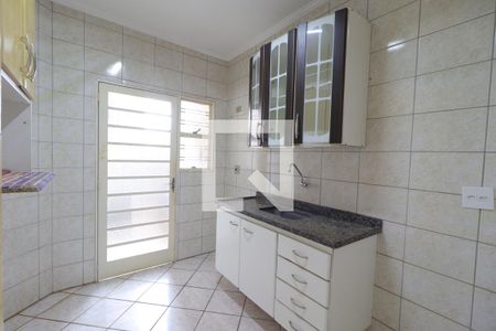 Cozinha de apartamento para alugar com 3 quartos, 82m² em Jardim Castelo Branco, Ribeirão Preto