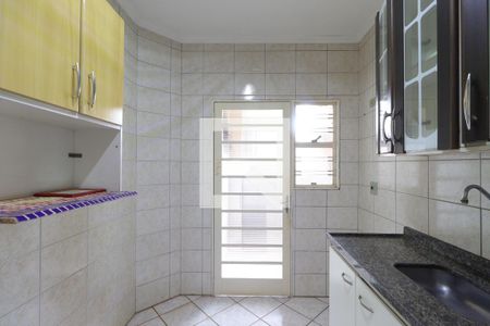 Cozinha de apartamento para alugar com 3 quartos, 82m² em Jardim Castelo Branco, Ribeirão Preto