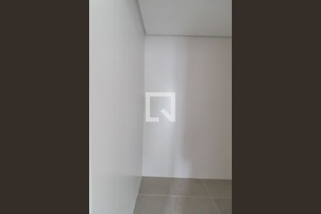 Apartamento à venda com 141m², 2 quartos e 3 vagas Apartamento à venda com 141m², 2 quartos e 3 vagasQuarto de Serviço