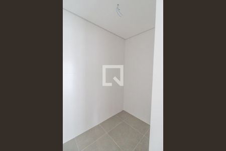 Apartamento à venda com 141m², 2 quartos e 3 vagas Apartamento à venda com 141m², 2 quartos e 3 vagasQuarto de Serviço