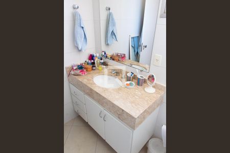 Apartamento à venda com 104m², 3 quartos e 2 vagasBanheiro da Suíte