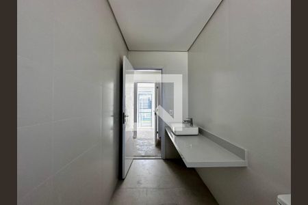 Casa à venda com 712m², 4 quartos e 4 vagas Casa à venda com 712m², 4 quartos e 4 vagasBanheiro Suíte 2