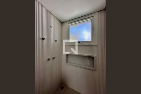 Casa à venda com 712m², 4 quartos e 4 vagas Casa à venda com 712m², 4 quartos e 4 vagasBanheiro Suíte 2