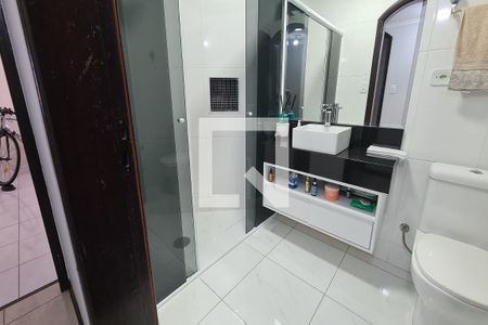 Casa à venda com 345m², 4 quartos e 7 vagas Casa à venda com 345m², 4 quartos e 7 vagasBanheiro