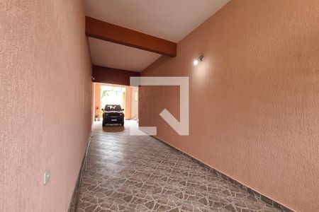 Casa à venda com 345m², 4 quartos e 7 vagas Casa à venda com 345m², 4 quartos e 7 vagasGaragem