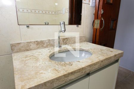 Casa à venda com 200m², 3 quartos e 3 vagasBanheiro Social