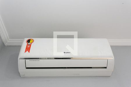 Casa à venda com 200m², 3 quartos e 3 vagasSuíte - Ar condicionado