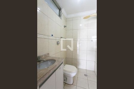 Casa à venda com 200m², 3 quartos e 3 vagasBanheiro da Garagem