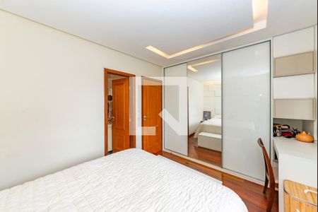 Suíte de apartamento à venda com 3 quartos, 100m² em Padre Eustáquio, Belo Horizonte