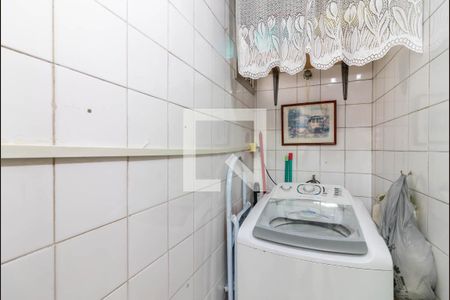 Apartamento à venda com 98m², 3 quartos e 2 vagasBanheiro de Serviço