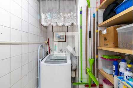 Apartamento à venda com 98m², 3 quartos e 2 vagasBanheiro de Serviço