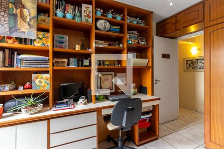 Apartamento à venda com 98m², 3 quartos e 2 vagasQuarto 3