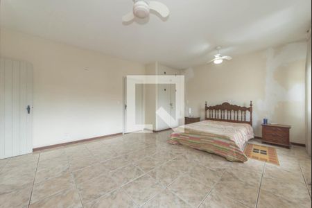 Casa à venda com 240m², 3 quartos e 3 vagas Casa à venda com 240m², 3 quartos e 3 vagasSuíte