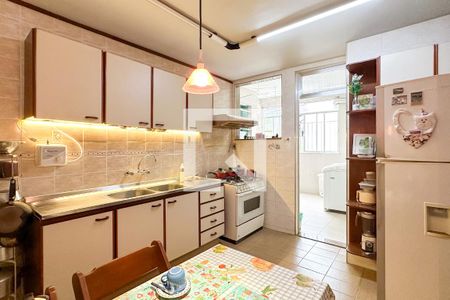 Apartamento à venda com 120m², 3 quartos e 1 vaga Apartamento à venda com 120m², 3 quartos e 1 vagaCozinha