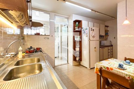 Apartamento à venda com 120m², 3 quartos e 1 vaga Apartamento à venda com 120m², 3 quartos e 1 vagaCozinha