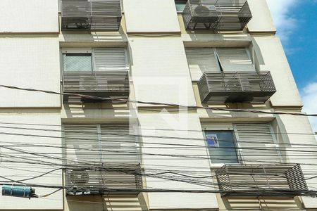 Apartamento à venda com 101m², 3 quartos e 1 vaga Apartamento à venda com 101m², 3 quartos e 1 vagaFachada