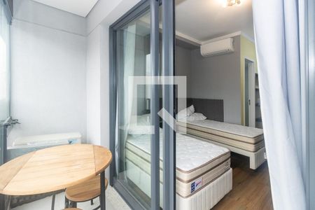 Studio para alugar com 22m², 1 quarto e sem vaga Studio para alugar com 22m², 1 quarto e sem vagaVaranda