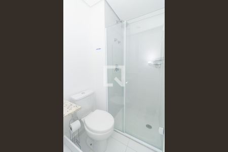 Banheiro de kitnet/studio para alugar com 1 quarto, 22m² em Paraíso, São Paulo