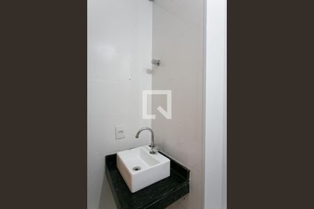 Apartamento para alugar com 38m², 2 quartos e sem vagaBanheiro