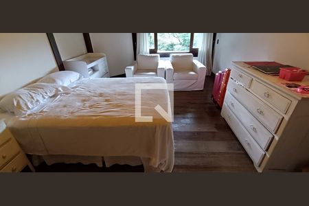 Casa para alugar com 368m², 4 quartos e 4 vagas Casa para alugar com 368m², 4 quartos e 4 vagasSuíte 1