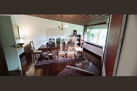 Casa para alugar com 368m², 4 quartos e 4 vagas Casa para alugar com 368m², 4 quartos e 4 vagasSala de Jantar