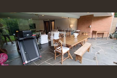 Casa para alugar com 368m², 4 quartos e 4 vagas Casa para alugar com 368m², 4 quartos e 4 vagasVaranda do Jardim