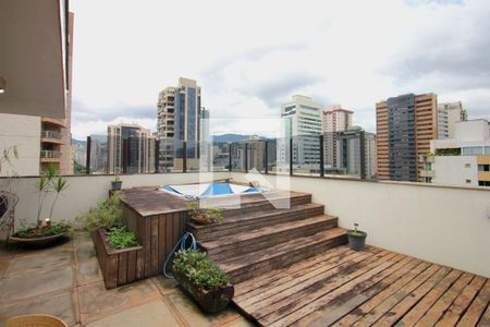 Varanda cobertura de apartamento à venda com 3 quartos, 205m² em Funcionários, Belo Horizonte