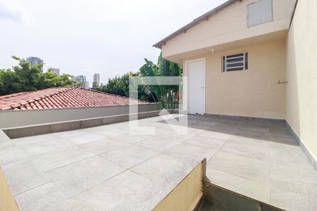 Quintal de casa à venda com 4 quartos, 300m² em Chácara Monte Alegre, São Paulo
