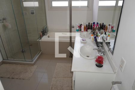 Apartamento à venda com 578m², 5 quartos e 2 vagasBanheiro do Quarto 3