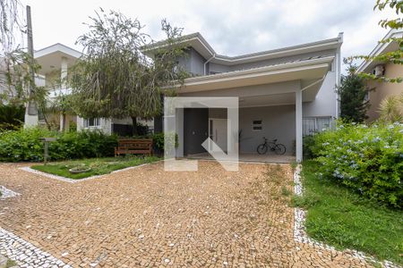 Casa de condomínio à venda com 322m², 4 quartos e 4 vagasFachada