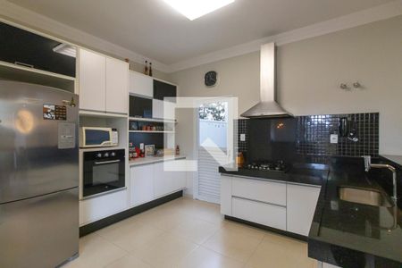 Casa de condomínio à venda com 322m², 4 quartos e 4 vagasCozinha