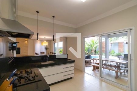 Casa de condomínio à venda com 322m², 4 quartos e 4 vagasCozinha