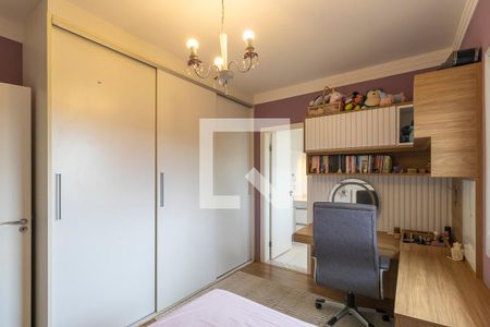 Casa de condomínio à venda com 322m², 4 quartos e 4 vagasSuíte 2