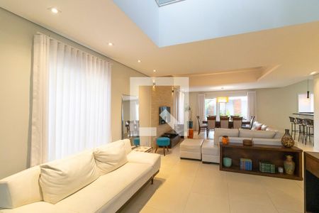 Casa de condomínio à venda com 322m², 4 quartos e 4 vagasSala