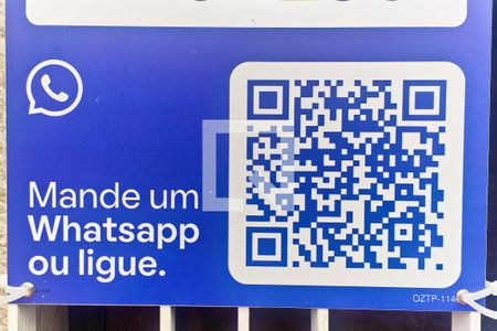 Casa à venda com 250m², 3 quartos e 6 vagas Casa à venda com 250m², 3 quartos e 6 vagasPlaca