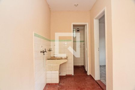 Casa à venda com 250m², 3 quartos e 6 vagas Casa à venda com 250m², 3 quartos e 6 vagasÁrea de Serviço