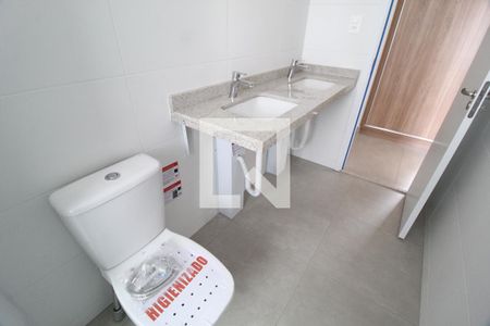 Apartamento para alugar com 106m², 3 quartos e 2 vagasBanheiro do Quarto 2