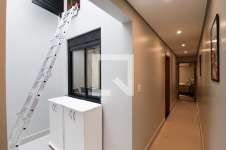 Casa à venda com 117m², 3 quartos e 2 vagas Casa à venda com 117m², 3 quartos e 2 vagasCorredor