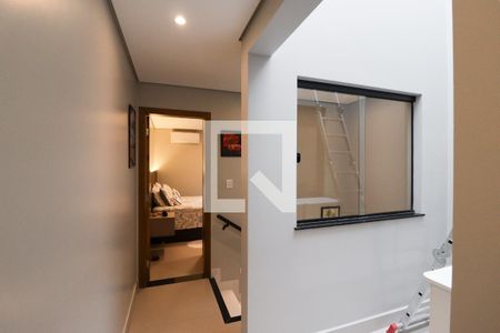 Casa à venda com 117m², 3 quartos e 2 vagas Casa à venda com 117m², 3 quartos e 2 vagasCorredor