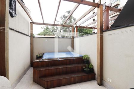 Casa à venda com 117m², 3 quartos e 2 vagas Casa à venda com 117m², 3 quartos e 2 vagasJacuzzi
