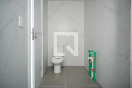 Apartamento à venda com 115m², 2 quartos e 2 vagasBanheiro da Suíte 2