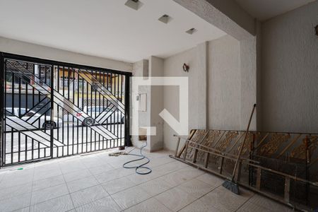 Garagem de casa para alugar com 3 quartos, 320m² em Vila Nova Cachoeirinha, São Paulo