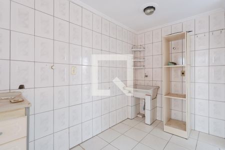 Casa para alugar com 320m², 3 quartos e 1 vaga Casa para alugar com 320m², 3 quartos e 1 vagaÁrea de servço 2