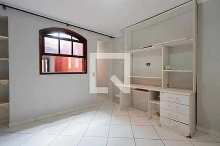 Casa para alugar com 320m², 3 quartos e 1 vaga Casa para alugar com 320m², 3 quartos e 1 vagaSuíte 2