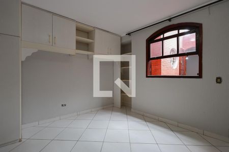 Casa para alugar com 320m², 3 quartos e 1 vaga Casa para alugar com 320m², 3 quartos e 1 vagaSuíte 2