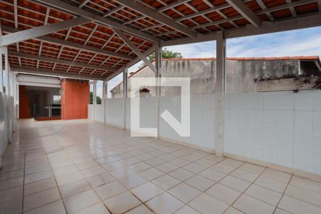 Casa para alugar com 320m², 3 quartos e 1 vaga Casa para alugar com 320m², 3 quartos e 1 vagaTerraço